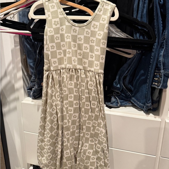 Chic Kids Dress with Floral Check Pattern - Picture 1 of 3